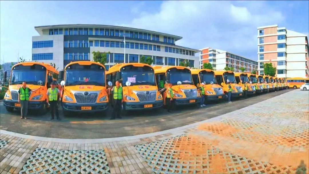 阜南童安：校車安全駕駛及乘坐注意事項(xiàng)