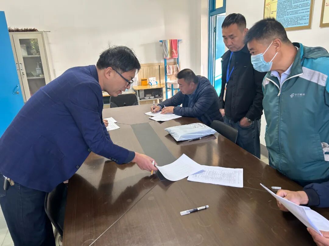 排查設(shè)施除隱患 優(yōu)化路線保平安|宗村小學(xué)開展校車安全隱患排查