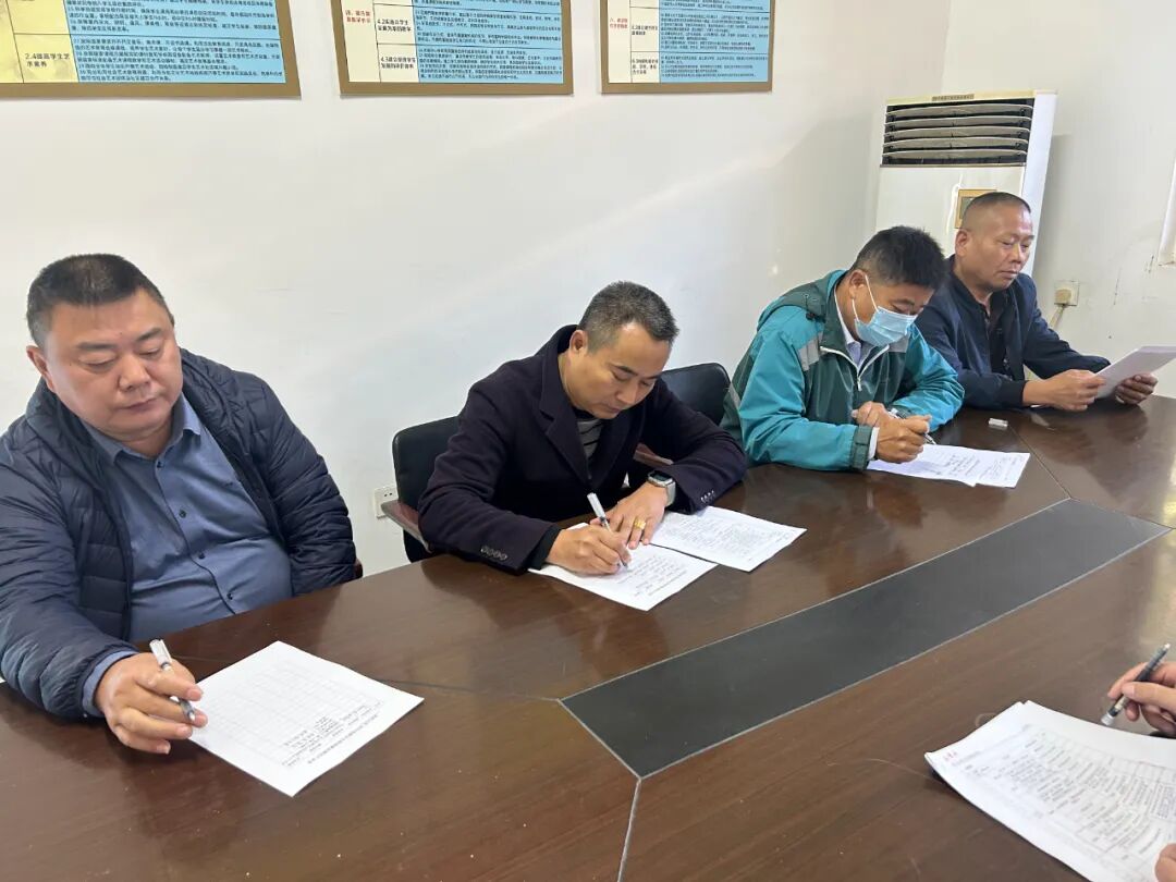 排查設(shè)施除隱患 優(yōu)化路線保平安|宗村小學(xué)開展校車安全隱患排查