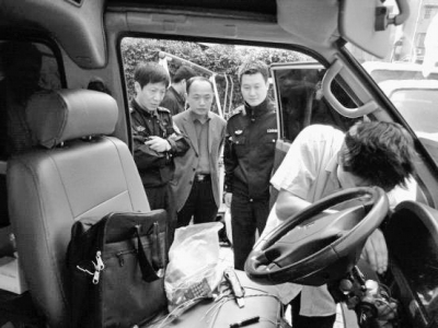 臺江18輛學(xué)生接送車統(tǒng)一安裝GPS和攝像頭(圖)