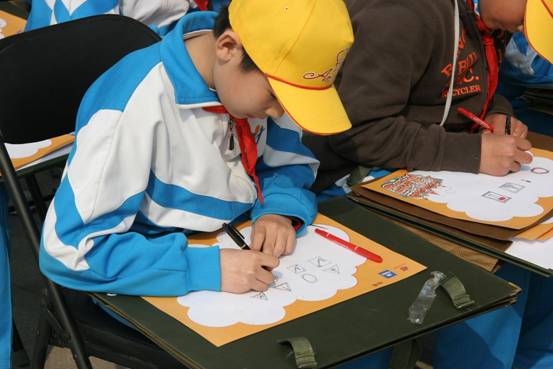 走進360°安全體驗園 宇通開創校車安全體驗新模式