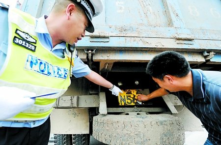 重慶：交巡警設372個檢查點排隱患 校車納入重點監控