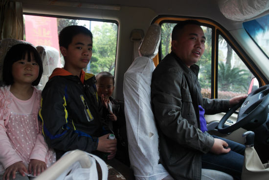 江淮星銳百臺校車訂單“落戶”湖南瀏陽