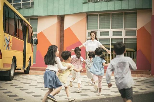 平安產(chǎn)險(xiǎn)錫盟｜孩子搭乘校車上下學(xué)受傷，該找誰要說法？