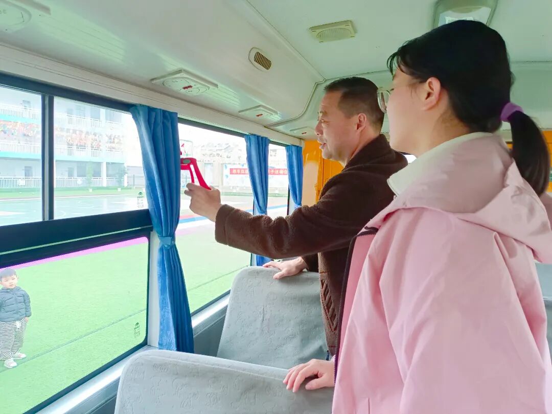 【安全教育】校車應急演練，筑牢安全防線——恒大樂迪幼兒園校車安全演練活動