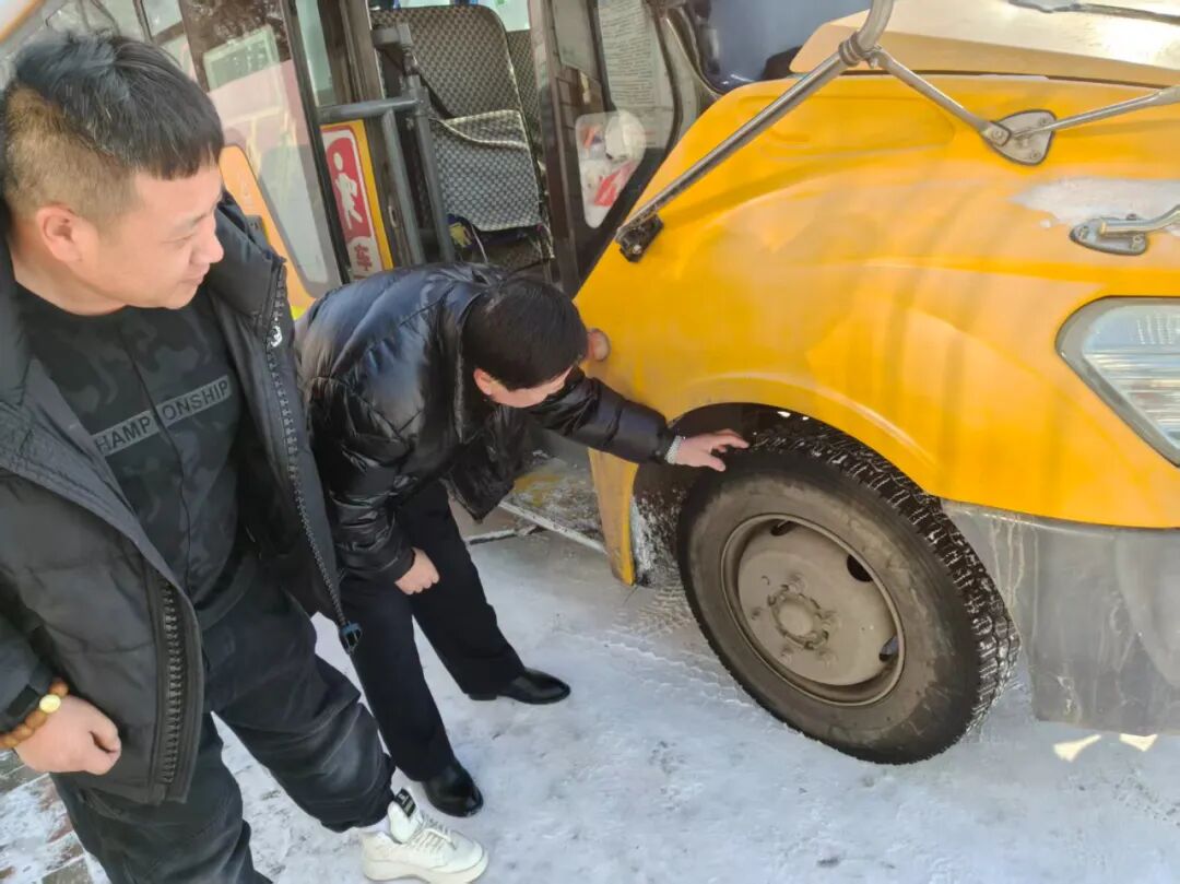 筑牢安全防線 護航學子出行 | 通河縣教育局開展校車安全專項檢查