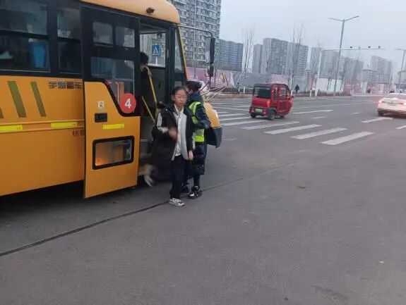 濰城區大莊子學校丨以練筑防，護航平安