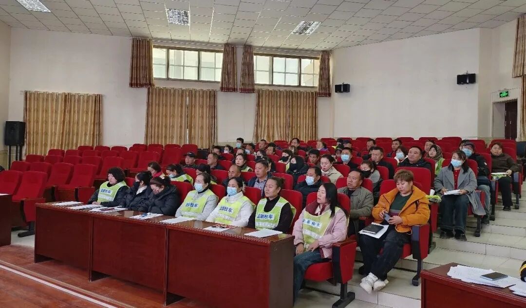 規(guī)范校車運行管理 保障學子出行安全——瓜州縣教育局舉辦2026年春季學期校車安全管理培訓班 規(guī)范校車運行管理 保障學子出行安全——瓜州縣教育局舉辦2026年春季學期校車安全管理培訓班