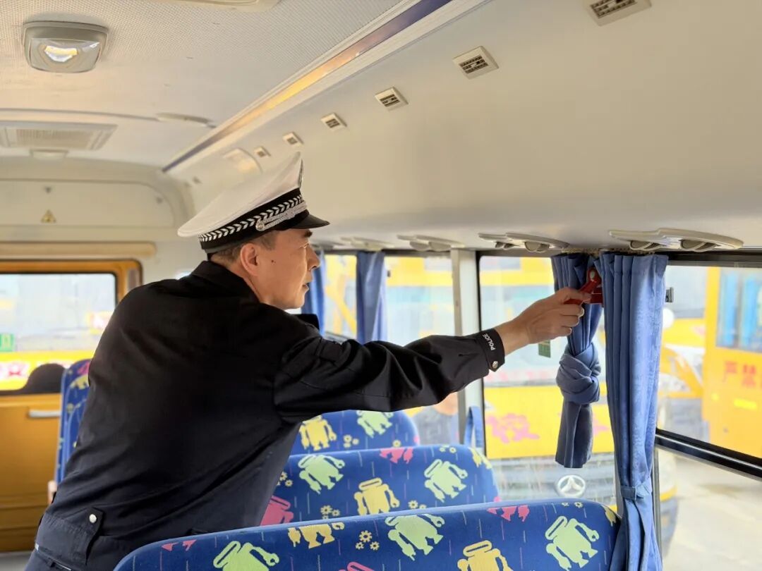【護航開學季】博羅公安嚴把校車“安全關”