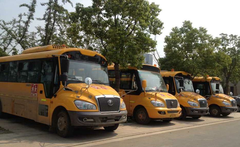 多地校車采購埋隱患 校車安全問題難解