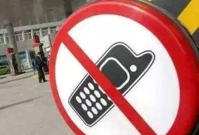 校車加油時應注意哪些安全措施