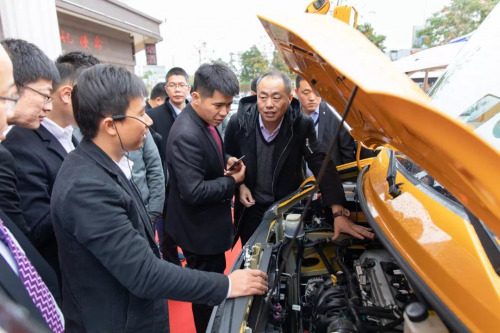 五菱客車│ 2019初心不改，“菱”跑再出發！