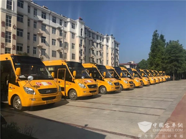 情系留守兒童，“百城千校”安凱校車公益行為愛再出發