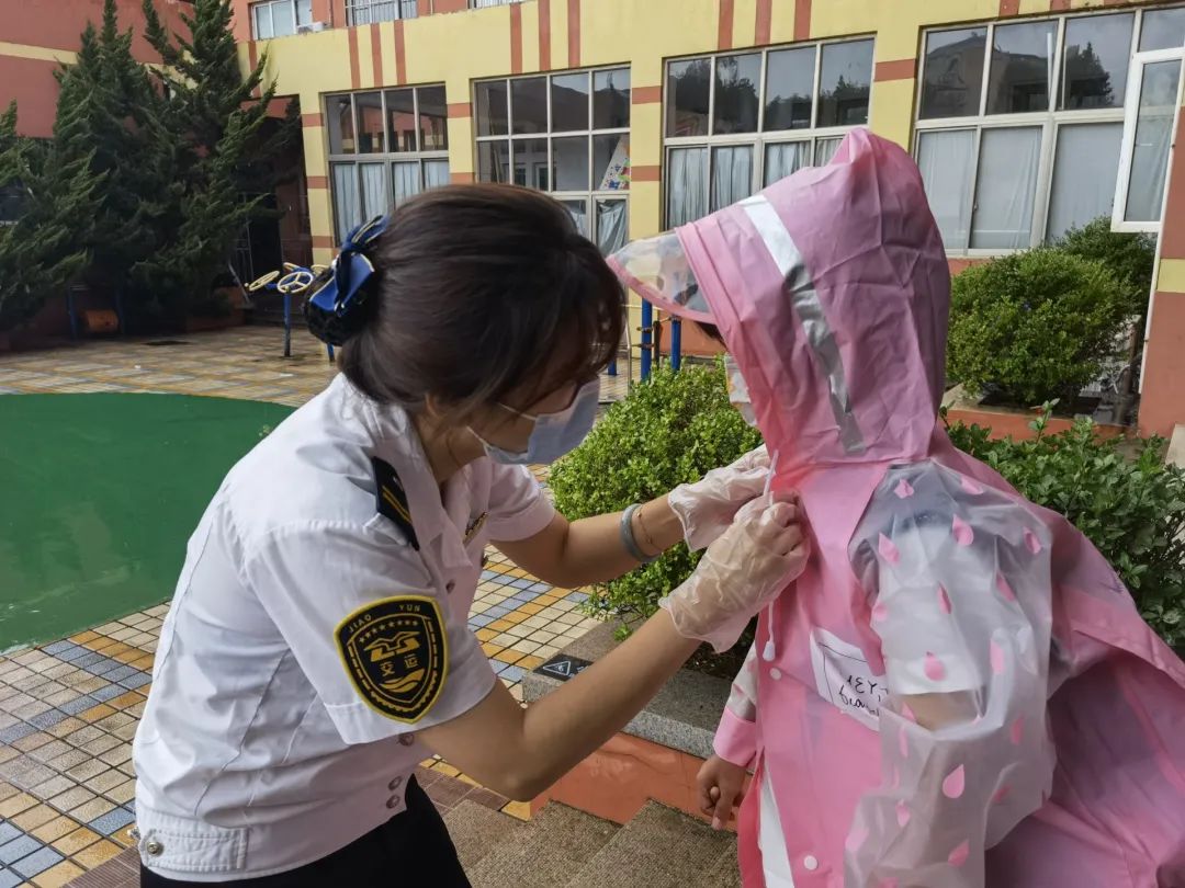 城運控股集團交運溫馨校車多線發力全面保障學生安全