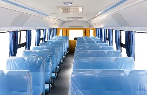 快看，你要的安全感來了！今天，帶你看看歐輝健康校車