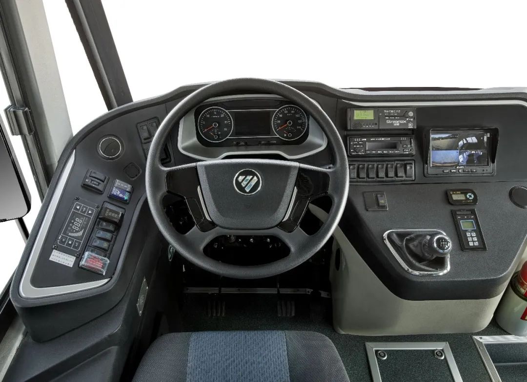 快看，你要的安全感來了！今天，帶你看看歐輝健康校車