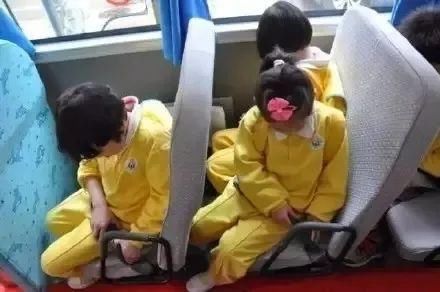 關注校車安全，關愛學生成長