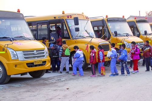 質(zhì)檢總局：汽車行業(yè)拼裝存在問題 校車質(zhì)量違法問題突出
