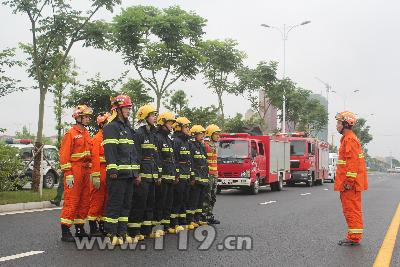 校車突發事件應急救援演練活動在常德臨澧開展