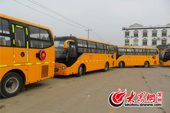 山東省濱州市沾化交警：組織轄區(qū)進(jìn)行開學(xué)前校車大體檢