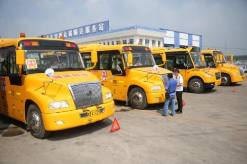 交運溫馨校車黃島公司聯合建工小學開展新學期首次消防演練活動