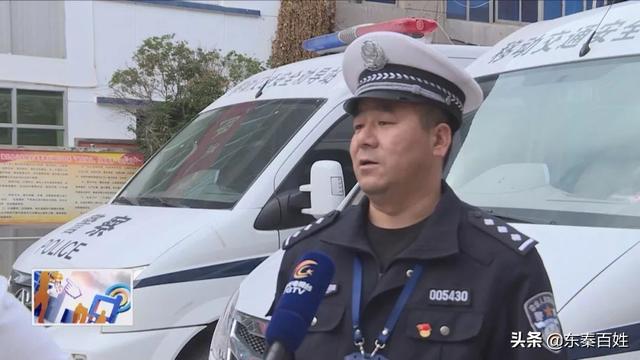 潼關：7座黑校車塞進24人 超載243%