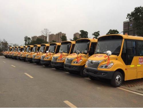 長(zhǎng)沙雨花區(qū)開(kāi)展校車(chē)安全隱患整治行動(dòng)