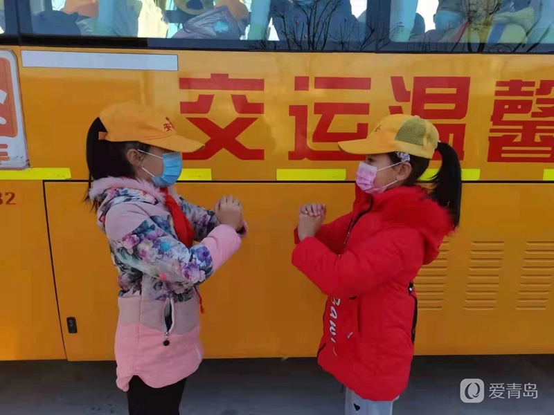 【交運黃島溫馨校車】傳統文化進車廂，歡聲笑語學禮儀