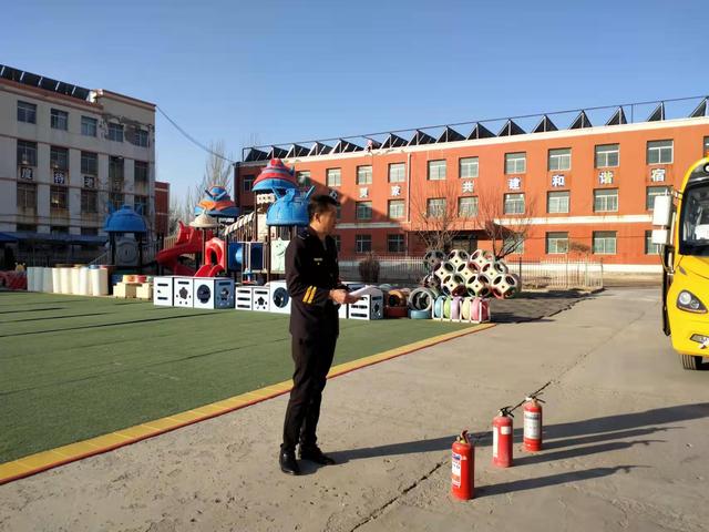 加強校車安全應急演練 為學生乘車安全保駕護航