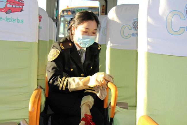 用心服務乘車孩子，她成了孩子們的“好阿姨”