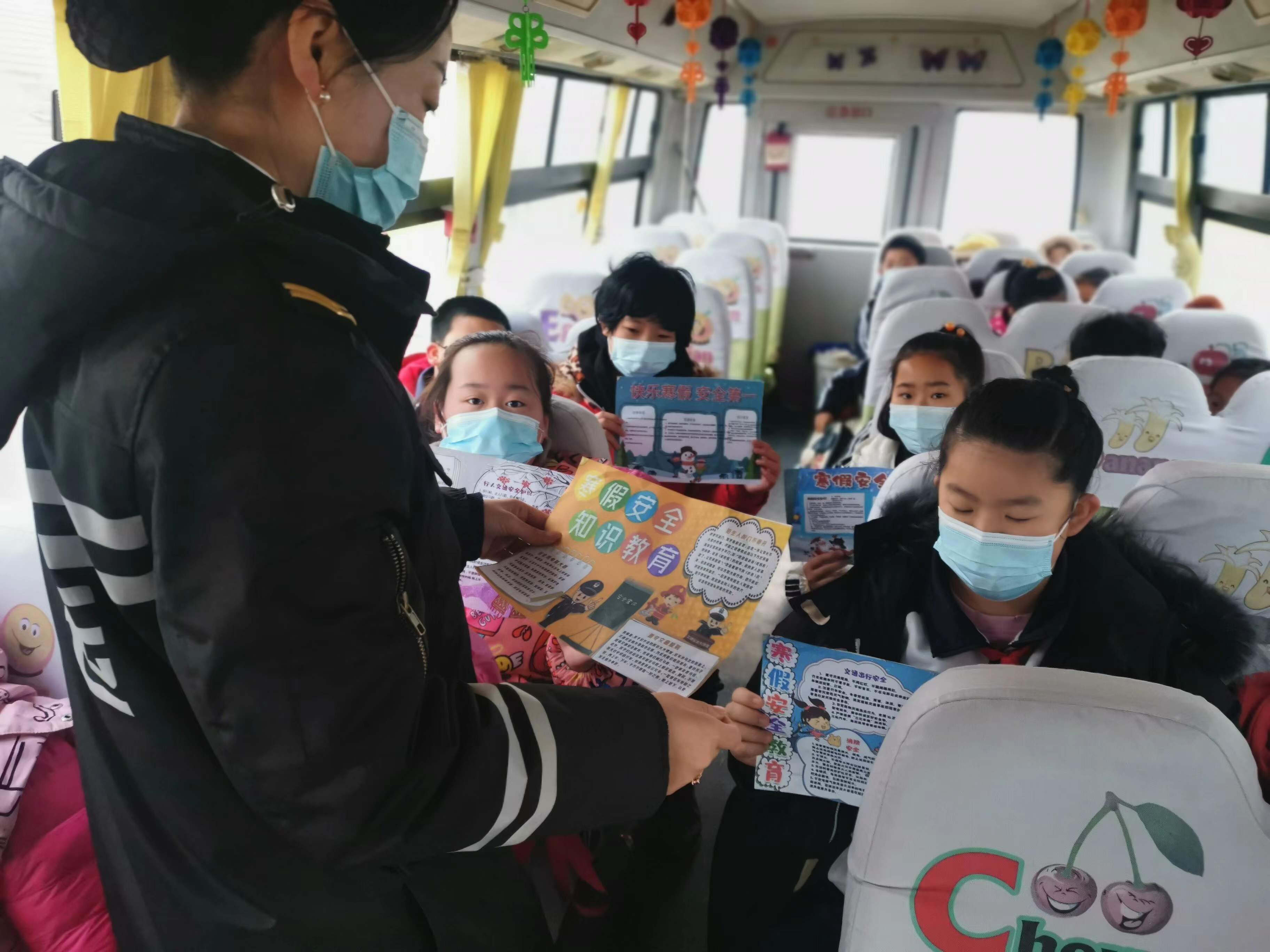 【交運黃島溫馨校車】寒假安全記心間，大鼻子校車開展安全小課堂