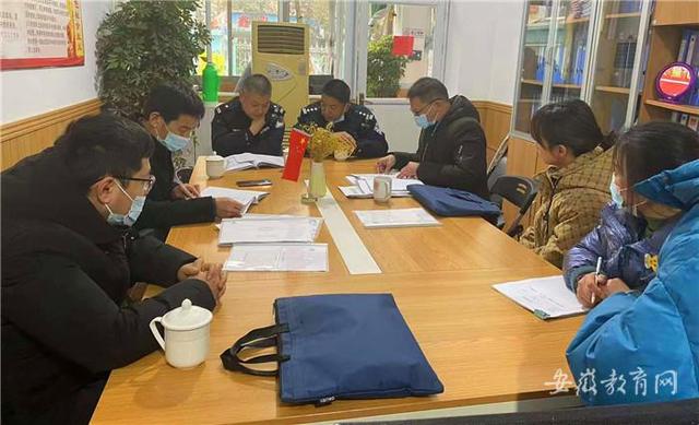 確保學生上下學乘車安全歙縣開展校車專項檢查