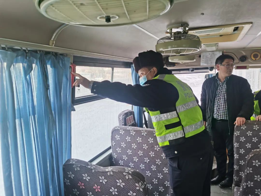 【集安交警】深入轄區幼兒園 開展冬季校車安全檢查