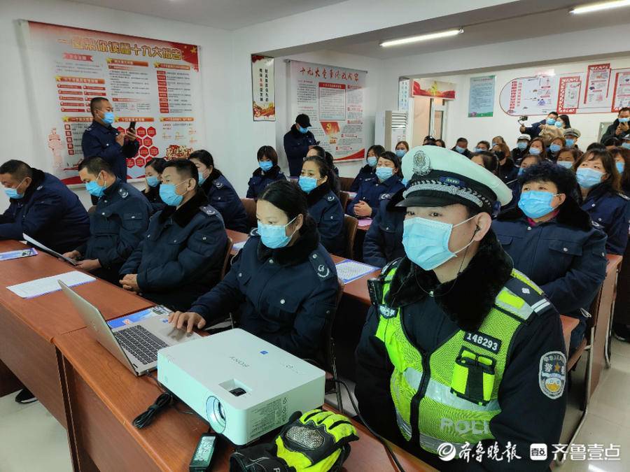 “追本溯源”保學(xué)生交通安全，聊城交警深入校車企業(yè)開展宣傳活動