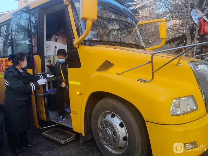 黨員先鋒｜退伍不褪色的校車照管員——劉冰