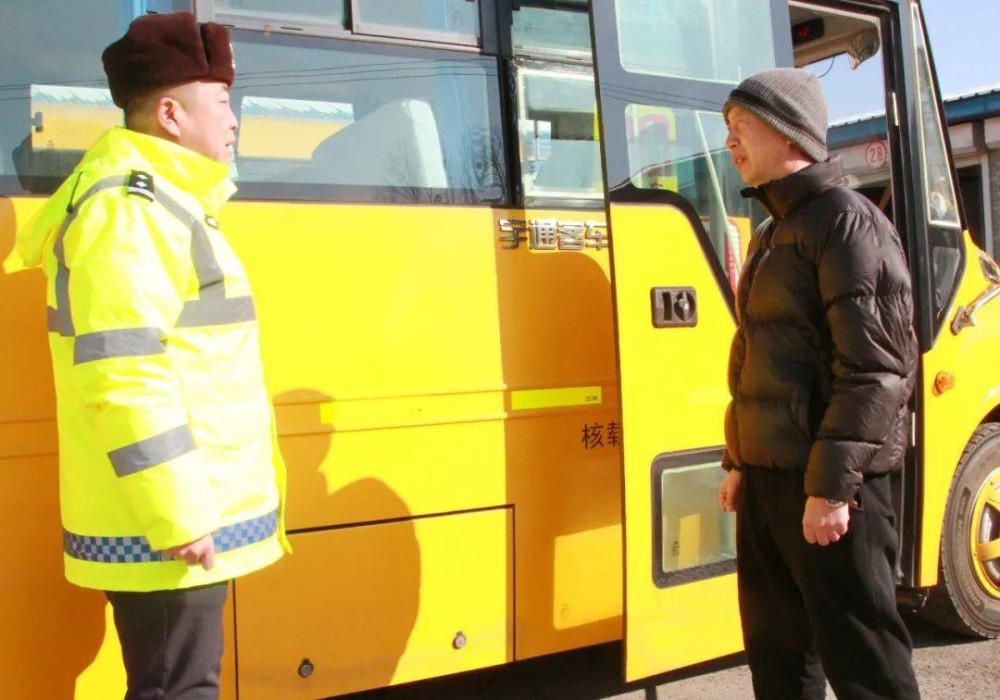 江源區交警大隊：加強校車管理，護航“平安上學路”