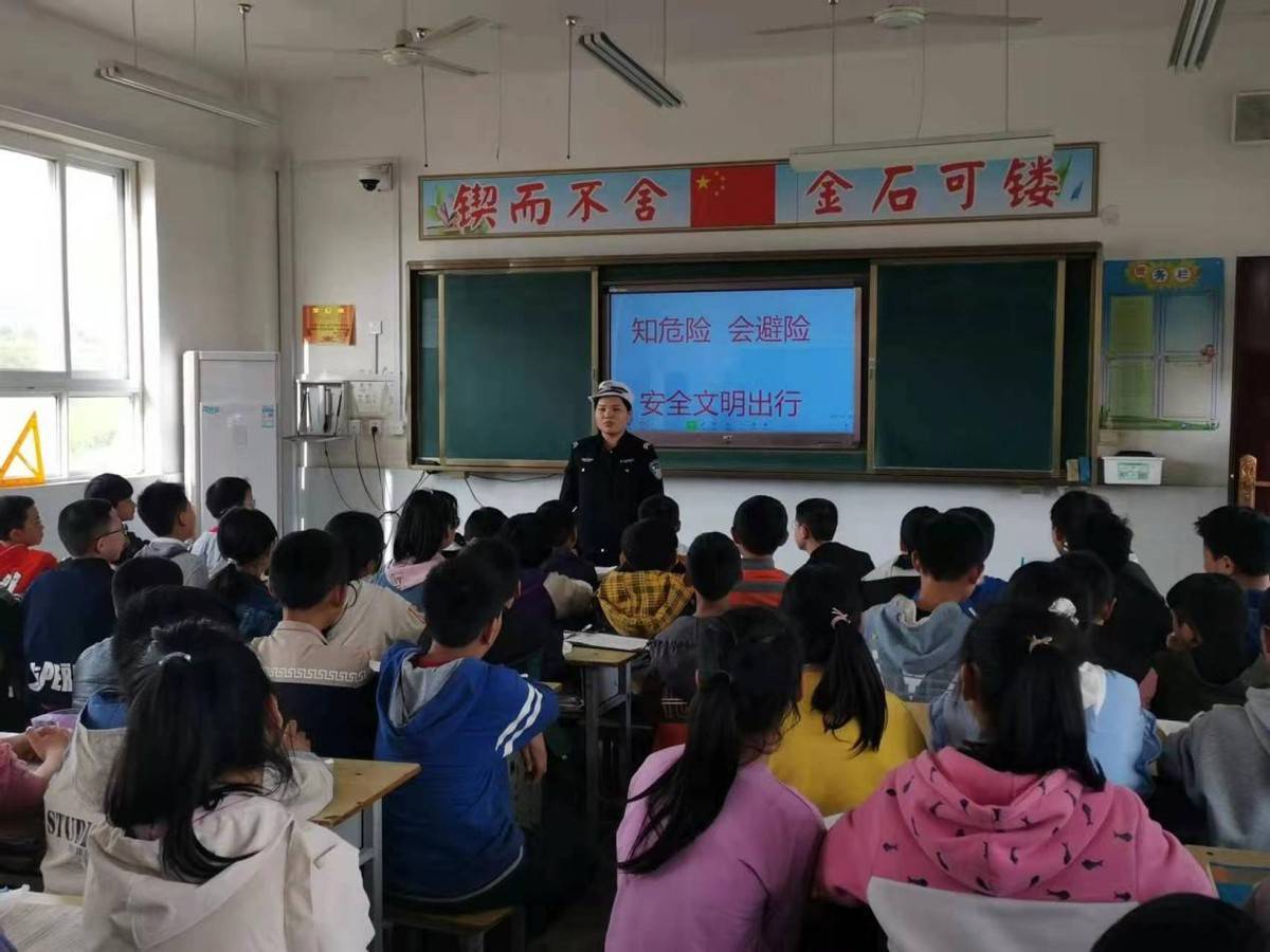 內鄉縣岞曲鎮：加強校車管理 確保疫情期間學生出行安全