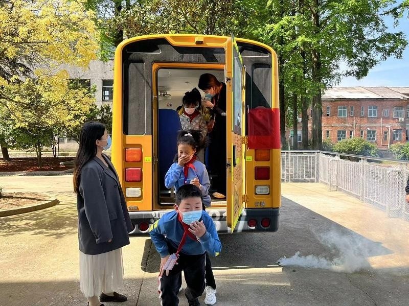 漢壽縣鴨子港小學：校車安全常演練，平安出行永相伴