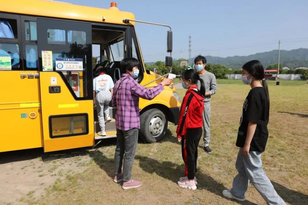 嵊州多部門協作，聯合開展校車疫情防控暨突發事件應急演練