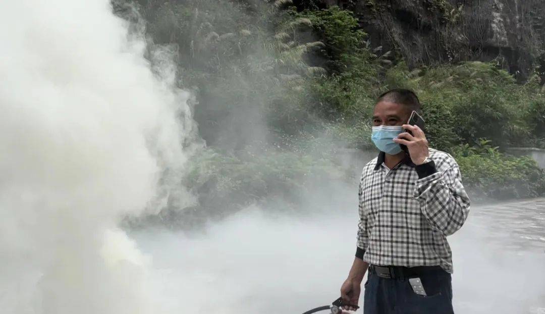 心系安全 平安乘車 ——諾亞舟惠州市惠城區(qū)惠外學(xué)校校車安全疏散演練活動