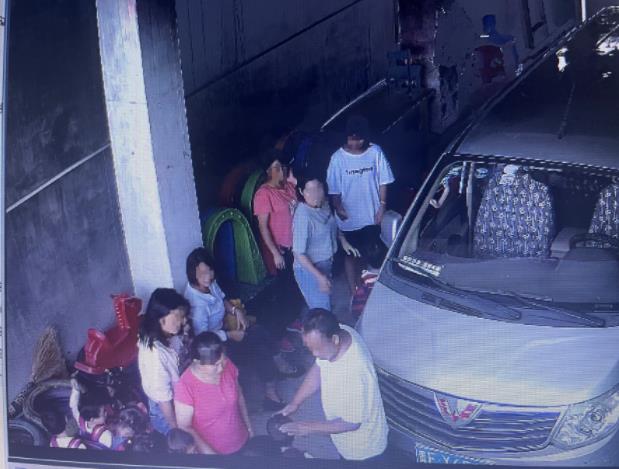 “黑校車”超員144.44%，司機、幼兒園負責人共3人獲刑！