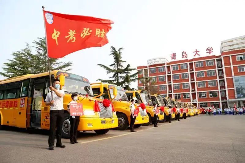 到今天上午，青島大鼻子校車開通整十年啦！