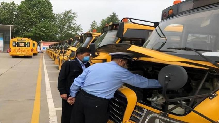 長安交警：四項舉措、“三零”要求，校車十年安全行