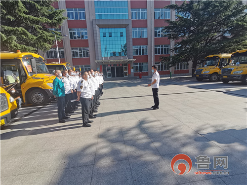 萊西：交運為2500名高考生提供交通保障