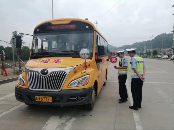 牛田鎮校車辦:用心呵護孩子平安