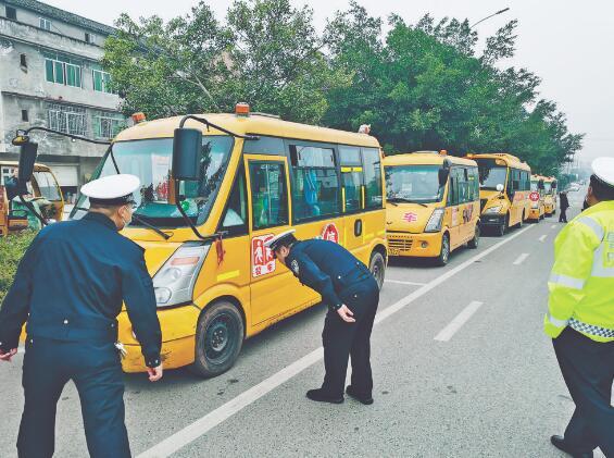 為學生打造最安全的“移動校舍”