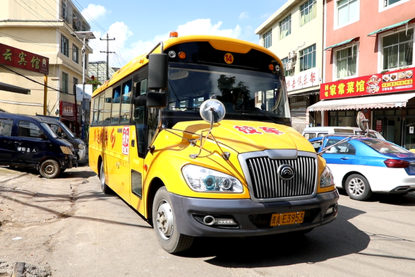 觀山湖區(qū)：專項整治非法營運 為幼兒園學(xué)生撐起交通安全“保護(hù)傘”
