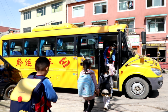 觀山湖區(qū)：專項整治非法營運 為幼兒園學(xué)生撐起交通安全“保護(hù)傘”