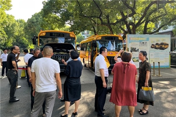 一起向未來(lái)丨歐輝校車筑夢(mèng)護(hù)航，助力華東區(qū)域孩童健康出行