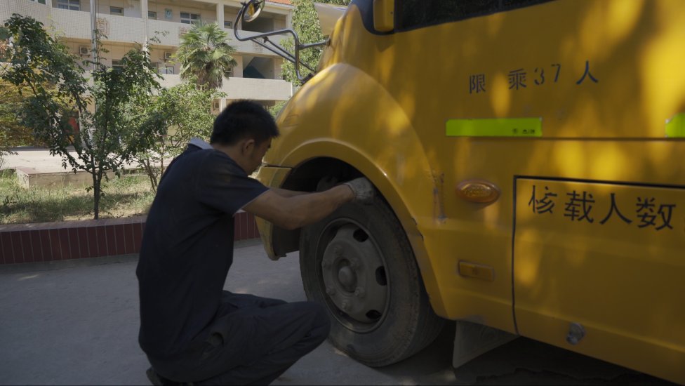 “一鍵清空”服務難題，臨潼校車用戶點贊宇通“巡回直服”